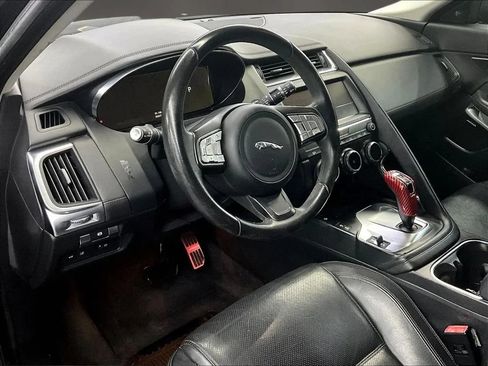 Used 2020 Jaguar E-PACE SE AWD/4WD image 17