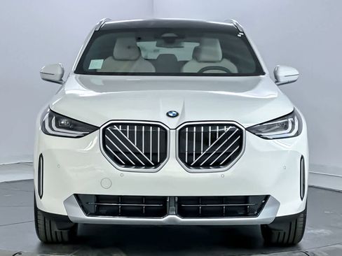 Used 2026 BMW X3 xDrive30 w/ Convenience Package AWD/4WD image 10