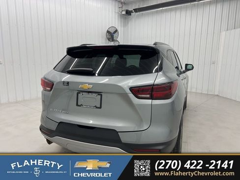 Used 2023 Chevrolet Blazer LT w/ Convenience Package image 3