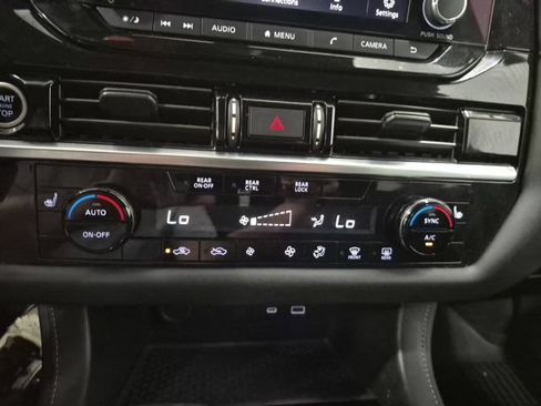Certified 2024 Nissan Pathfinder SV AWD/4WD image 28