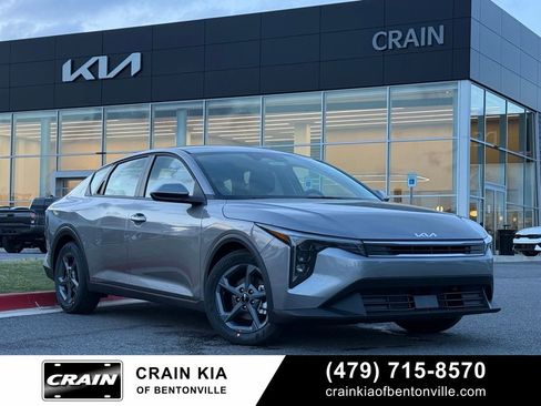 New 2026 Kia K4 FWD image 1
