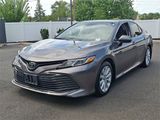 Used 2019 Toyota Camry LE image 3