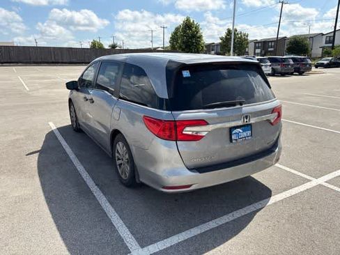 Used 2019 Honda Odyssey LX image 3