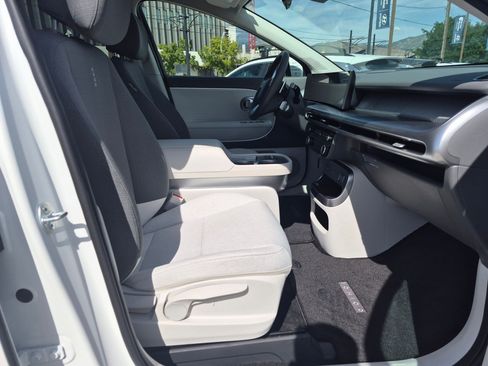 Certified 2026 Hyundai Ioniq 9 S RWD image 31