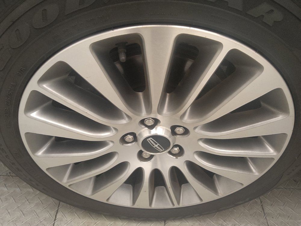 Used 2017 Lincoln MKC Reserve FWD image 31