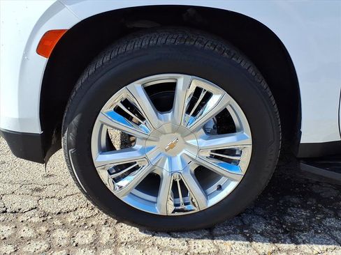 Used 2023 Chevrolet Tahoe High Country image 9