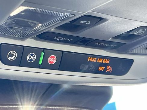 Used 2022 Chevrolet Malibu LT w/ Leather Package image 31