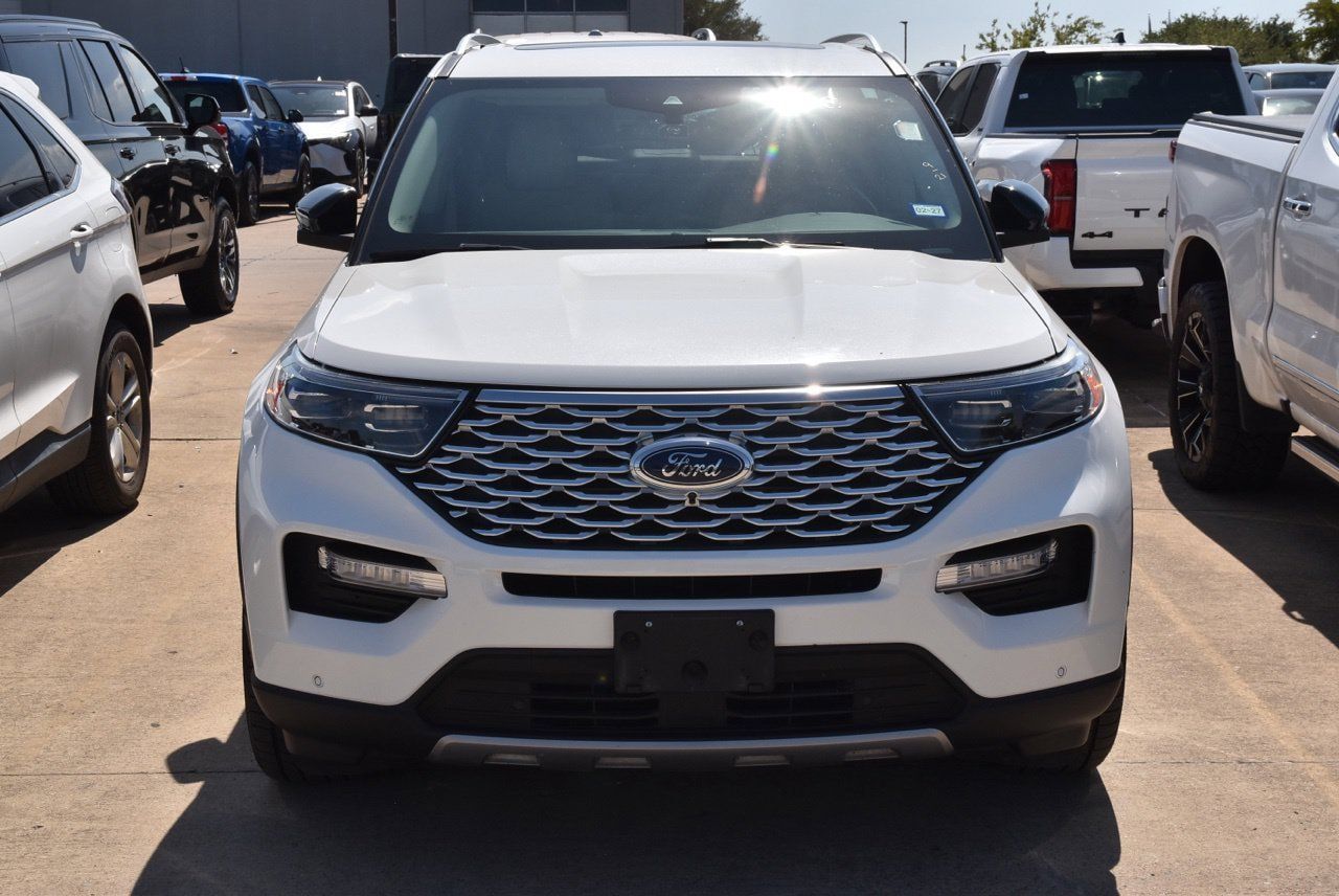 Used 2020 Ford Explorer Platinum w/ Premium Technology Package AWD/4WD image 3