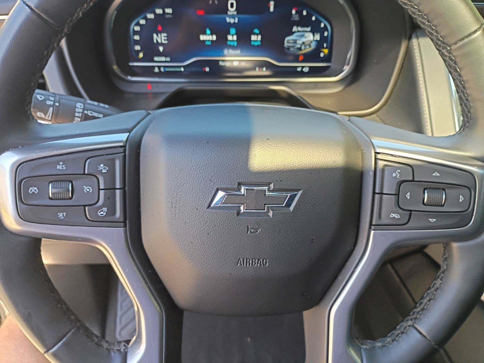 Used 2024 Chevrolet Suburban Z71 w/ Luxury Package AWD/4WD image 13
