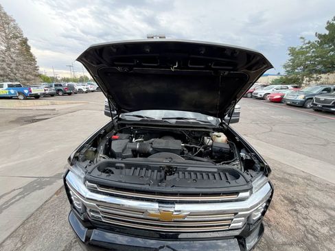 Used 2022 Chevrolet Silverado 3500 High Country w/ Z71 Off-Road Package image 27