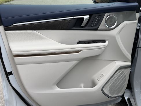 New 2026 Buick Enclave Avenir w/ Super Cruise Package image 13