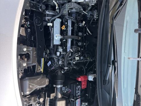 Used 2025 Nissan Versa SV FWD image 27