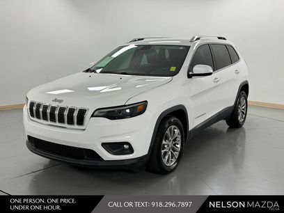 Used 2019 Jeep Cherokee Latitude Plus w/ Comfort/Convenience Group