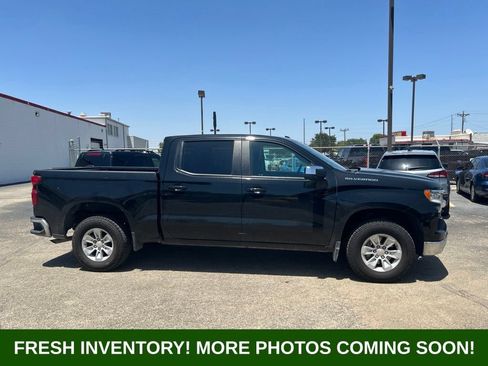 Used 2025 Chevrolet Silverado 1500 LT RWD image 2