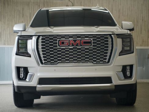 Used 2024 GMC Yukon Denali w/ Max Trailering Package AWD/4WD image 3