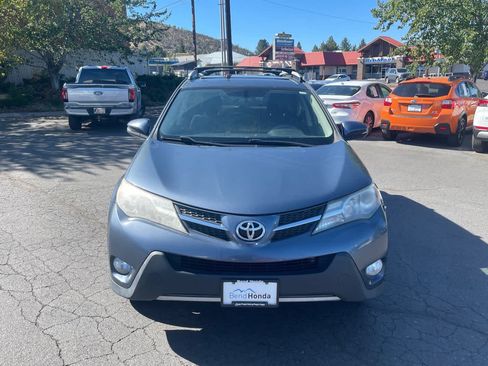 Used 2013 Toyota RAV4 XLE AWD/4WD image 8