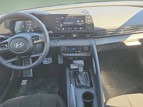 New 2026 Hyundai Elantra Sport FWD image 17