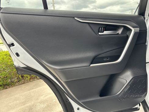 Certified 2025 Toyota RAV4 XSE w/ Advanced Technology Package image 18