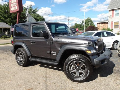 Used 2020 Jeep Wrangler Sport AWD/4WD image 8