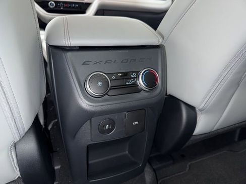 New 2026 Ford Explorer Active w/ Active Comfort Package image 33