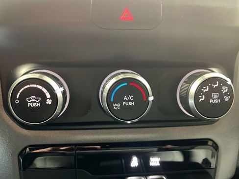 Certified 2021 RAM 1500 Big Horn AWD/4WD image 18
