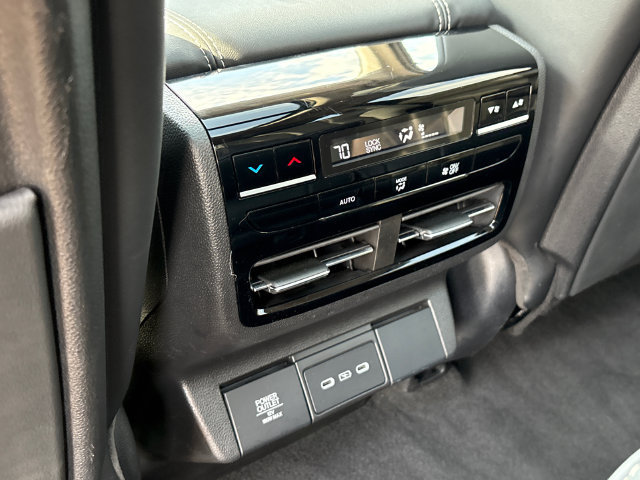 Certified 2025 Acura MDX w/ Technology Package AWD/4WD image 33