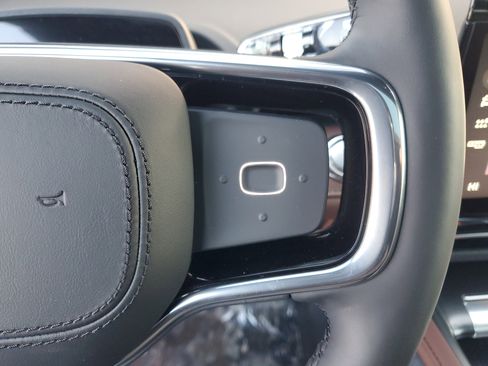 New 2026 Lincoln Nautilus Reserve image 18