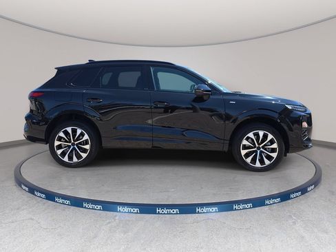 New 2026 Audi Q3 quattro 2.0T AWD/4WD image 4