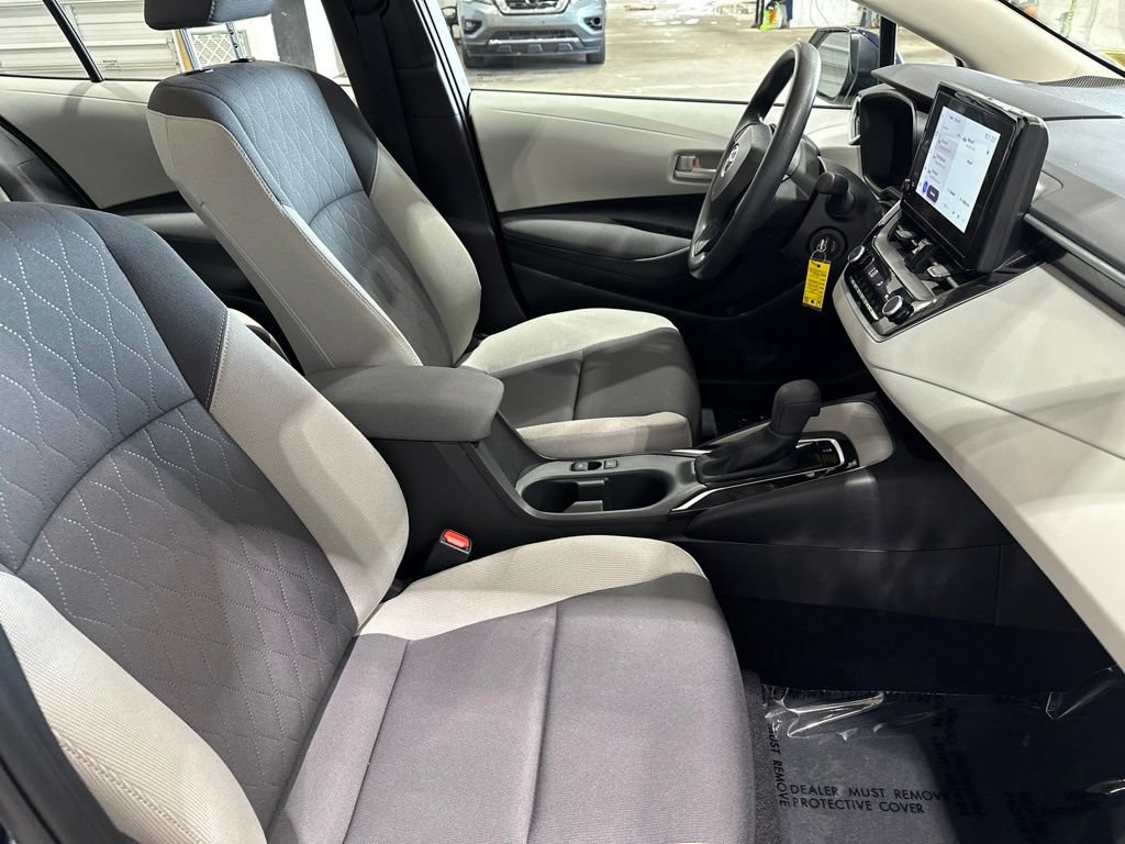 New 2026 Toyota Corolla LE FWD image 17