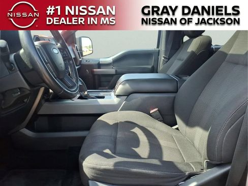 Used 2017 Ford F150 XLT w/ Equipment Group 302A Luxury AWD/4WD image 23