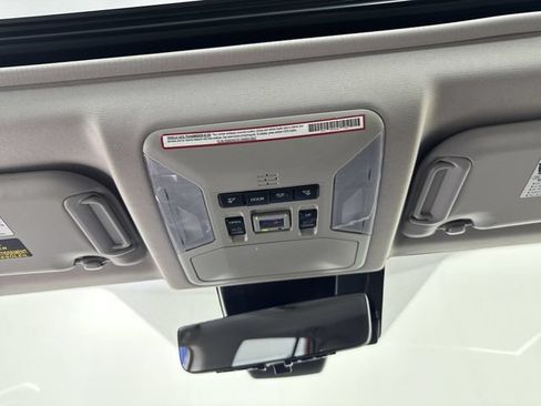 Used 2020 Toyota RAV4 Limited w/ Limited Grade Weather Package AWD/4WD image 11
