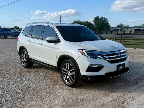 Used 2016 Honda Pilot Elite image 2
