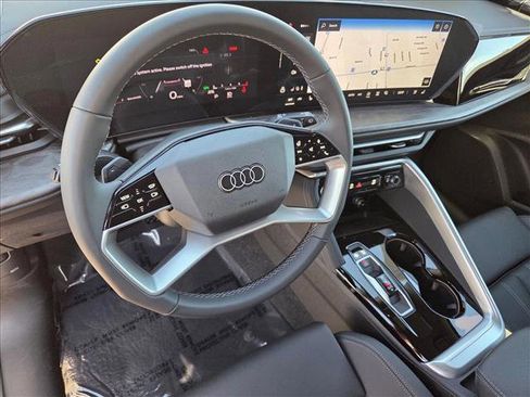 New 2025 Audi Q5 Premium Plus AWD/4WD image 3