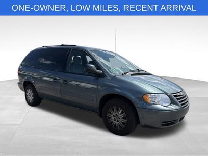 Used 2005 Chrysler Town & Country LX w/ Popular Equipment Group II