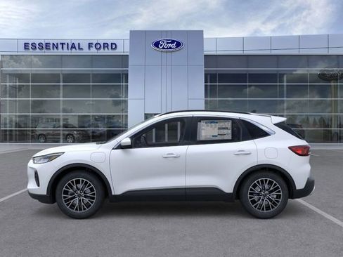 New 2026 Ford Escape SE FWD image 3