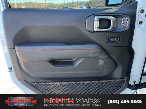 Used 2023 Jeep Gladiator Rubicon w/ Trailer Tow Package image 5