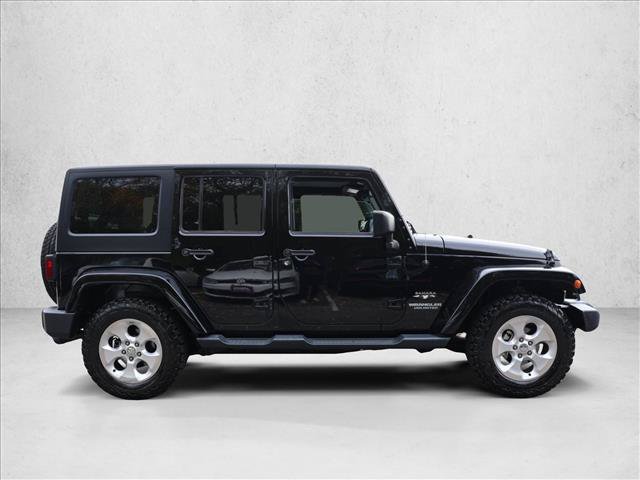 Used 2016 Jeep Wrangler Unlimited Sahara w/ Connectivity Group AWD/4WD image 4