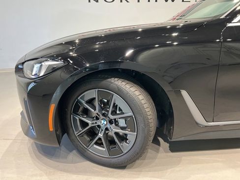 Used 2025 BMW i4 xDrive40i image 12