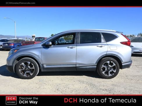 Used 2017 Honda CR-V Touring image 4