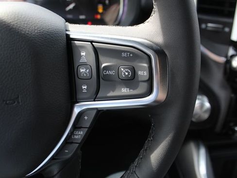 New 2026 RAM 1500 Laramie AWD/4WD image 18