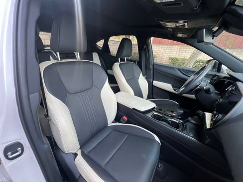Used 2022 Lexus NX 250 FWD image 11