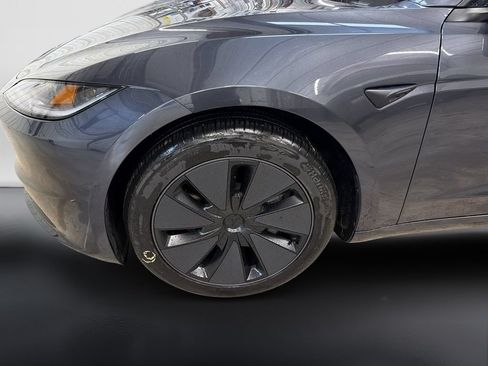 Used 2025 Tesla Model 3 Long Range RWD image 9