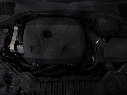 Used 2018 Volvo S60 T5 Inscription image 25