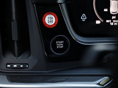 New 2026 Porsche Cayenne Turbo image 21