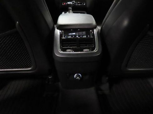 Used 2020 Volvo XC90 T5 Momentum FWD image 55