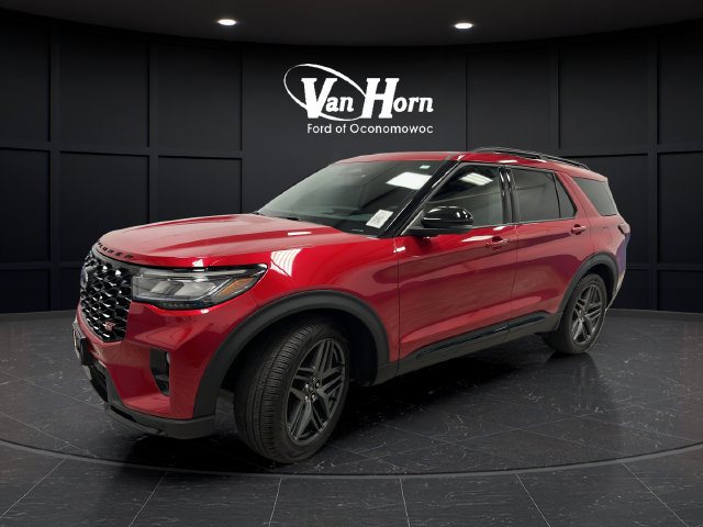 Used 2025 Ford Explorer ST AWD/4WD image 3