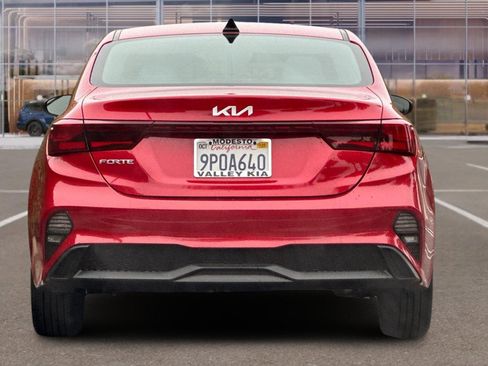 Used 2024 Kia Forte LXS image 5