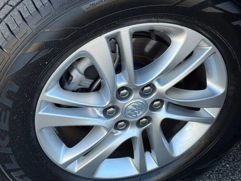 Used 2021 Buick Enclave Essence w/ Sound and Sites Package image 12