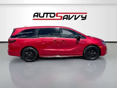 Used 2023 Honda Odyssey Sport image 8