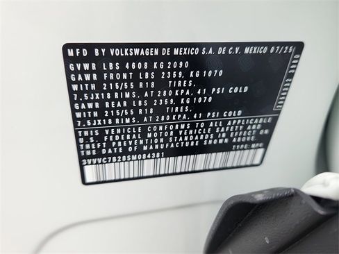 New 2025 Volkswagen Taos SE image 10